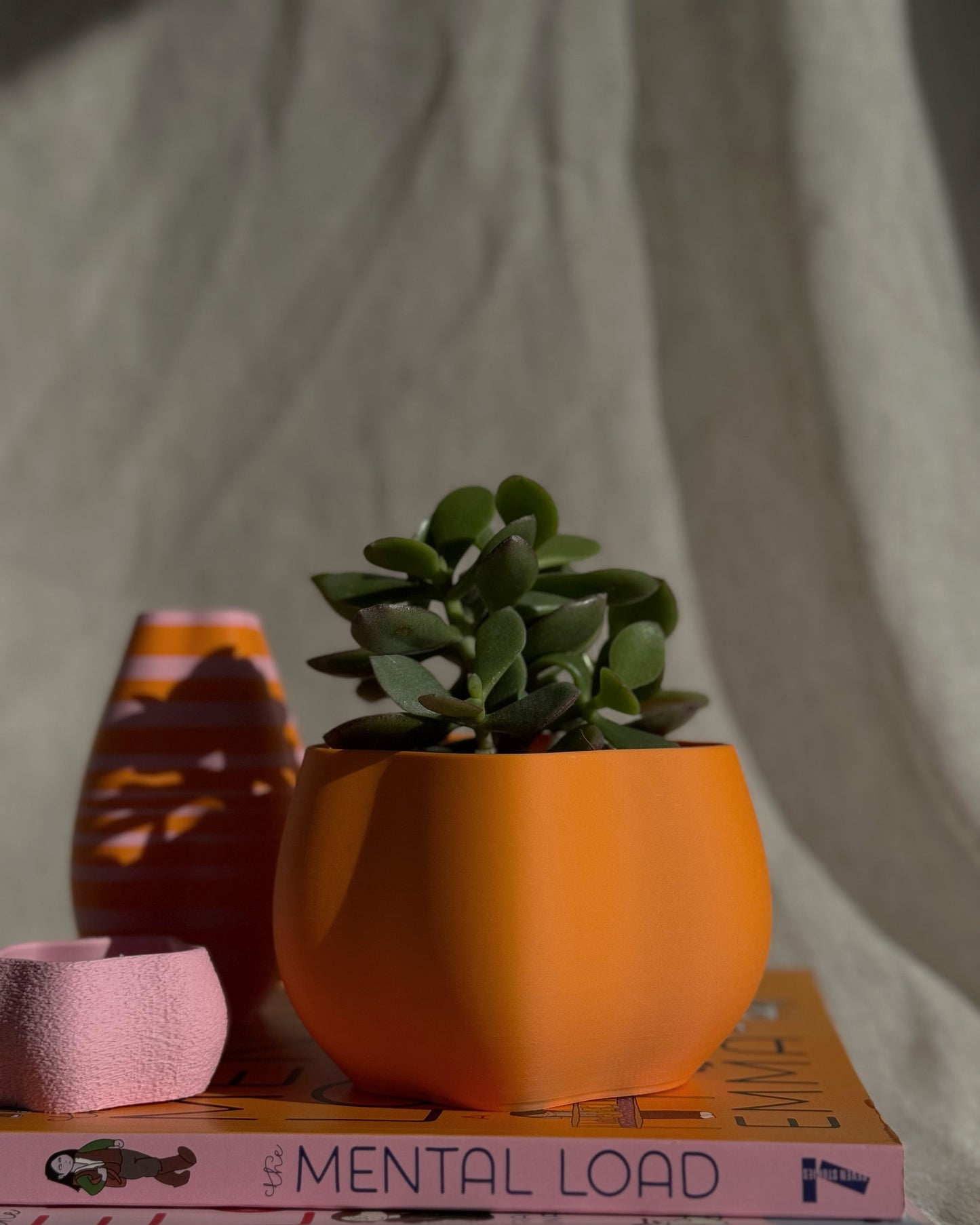 EDEN PLANTER