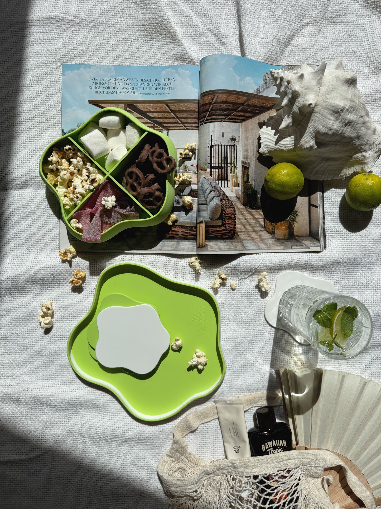 lime breeze set aus PLA– minimalistisches interior in weiß und pale lime, inspiriert von skandinavischem design