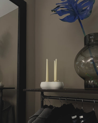 Detail des Kerzenhalters – minimalistischer Look mit robuster, wasserfester Oberfläche