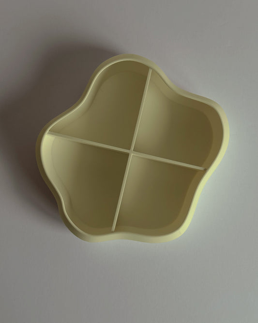 butter yellow snack schale, organizer in butter yellow